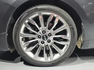 2021 Kia K7 с пробегом 42 765 км