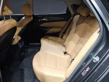 2021 Kia K7 с пробегом 42 765 км