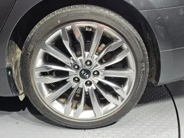 2021 Kia K7 с пробегом 42 765 км