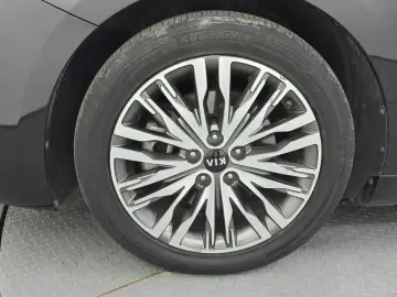 2021 Kia K7 с пробегом 76 185 км