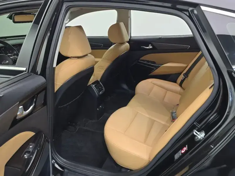 2021 Kia K7 с пробегом 76 185 км