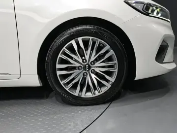 2020 Kia K7 с пробегом 52 592 км