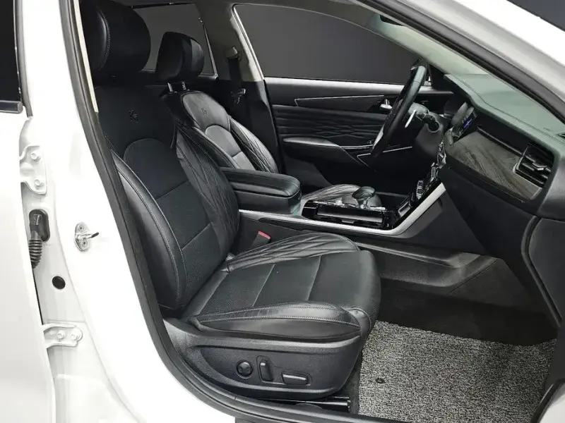 2020 Kia K7 с пробегом 52 592 км