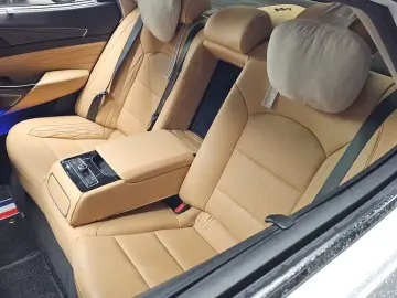 2020 Kia K7 с пробегом 39 732 км