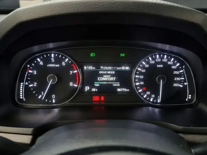 2020 Kia K7 с пробегом 96 773 км