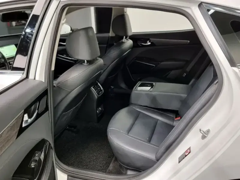 2020 Kia K7 с пробегом 96 773 км