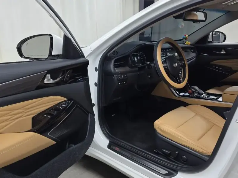 2020 Kia K7 с пробегом 84 215 км