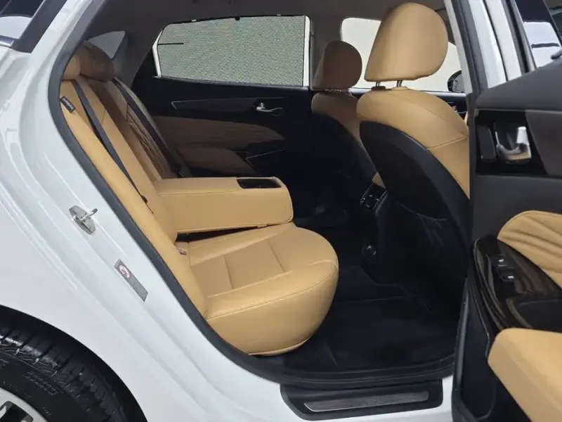 2020 Kia K7 с пробегом 84 215 км