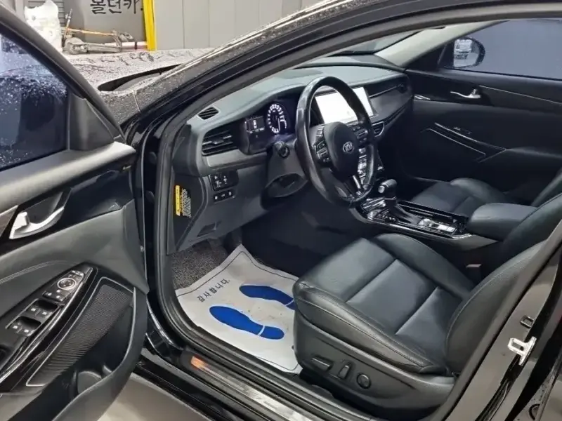 2019 Kia K7 с пробегом 99 000 км