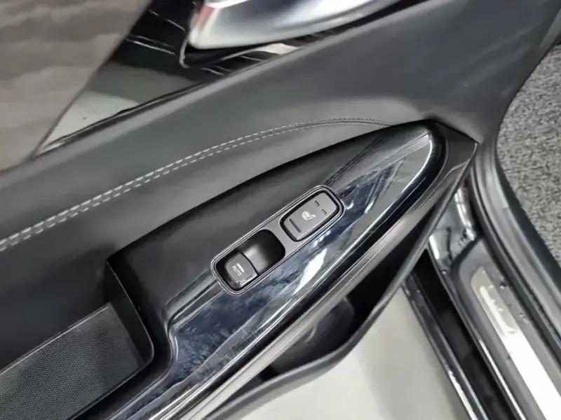 2019 Kia K7 с пробегом 99 000 км