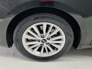 2019 Kia K7 с пробегом 99 000 км