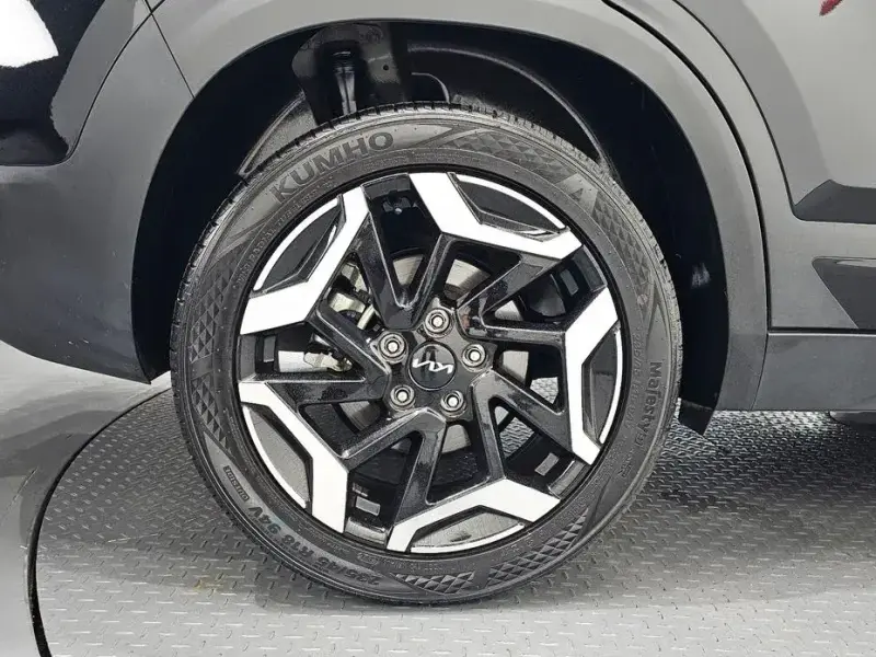 2024 Kia Seltos с пробегом 27 202 км