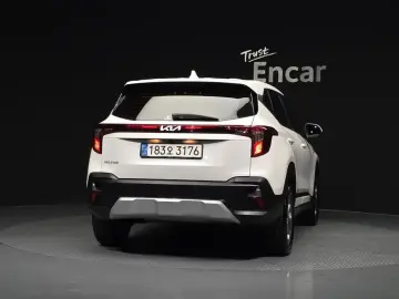 2023 Kia Seltos с пробегом 29 824 км
