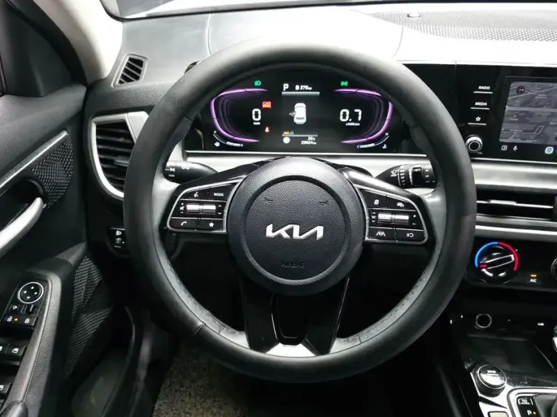 2023 Kia Seltos с пробегом 29 824 км