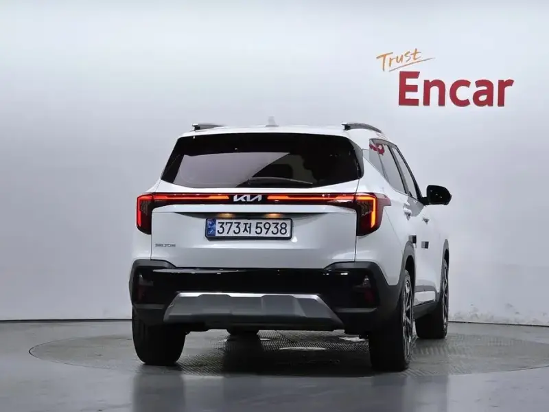2023 Kia Seltos с пробегом 13 325 км