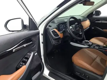 2023 Kia Seltos с пробегом 13 325 км