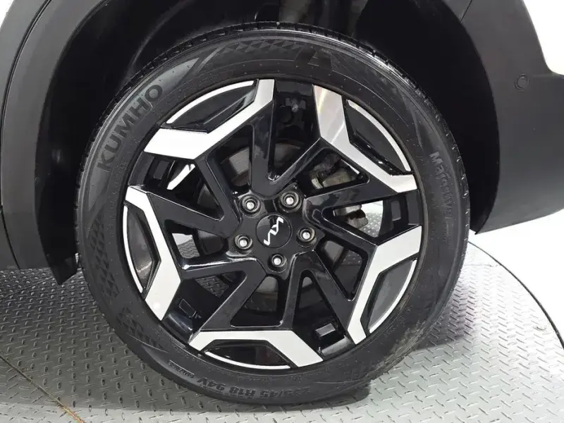 2023 Kia Seltos с пробегом 13 325 км