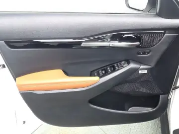 2023 Kia Seltos с пробегом 13 325 км