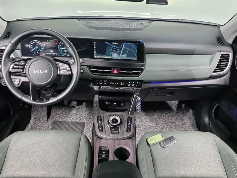 2024 Kia Seltos с пробегом 6 403 км