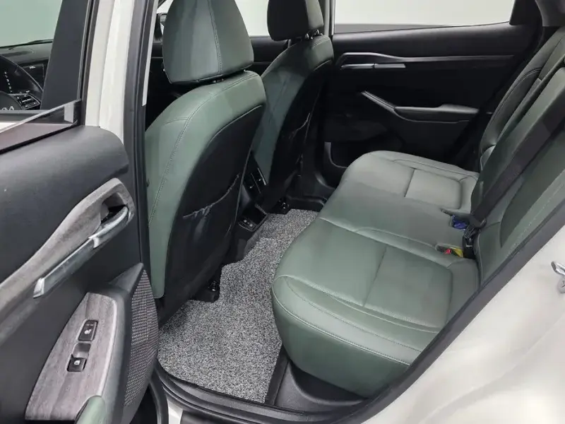 2024 Kia Seltos с пробегом 6 403 км