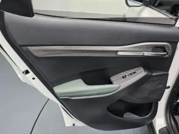 2024 Kia Seltos с пробегом 6 403 км