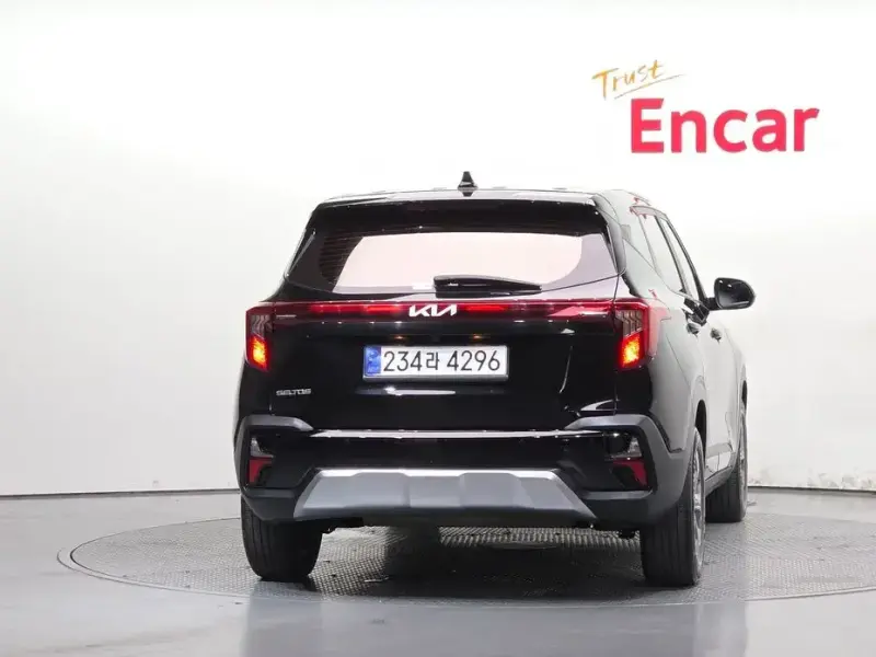 2023 Kia Seltos с пробегом 62 977 км