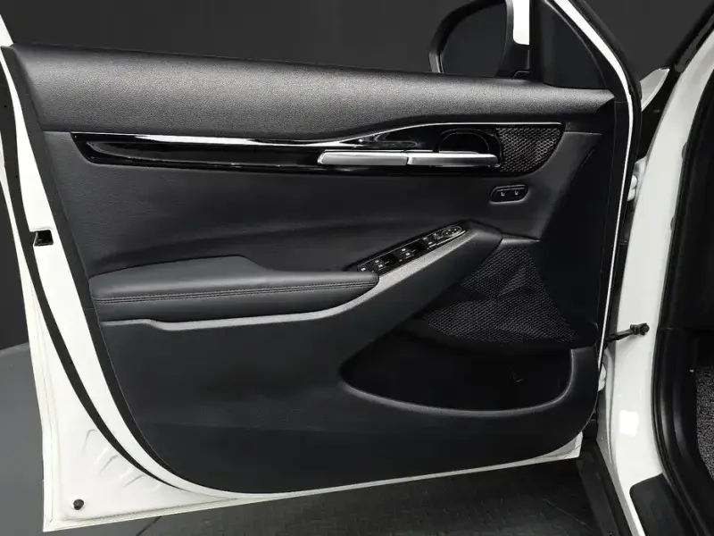 2025 Kia Seltos с пробегом 7 245 км