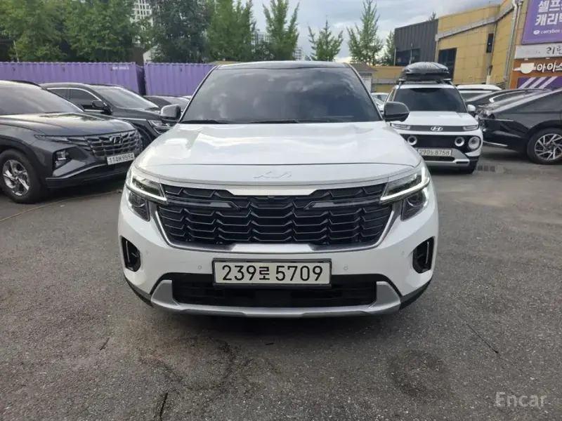 2023 Kia Seltos с пробегом 56 720 км
