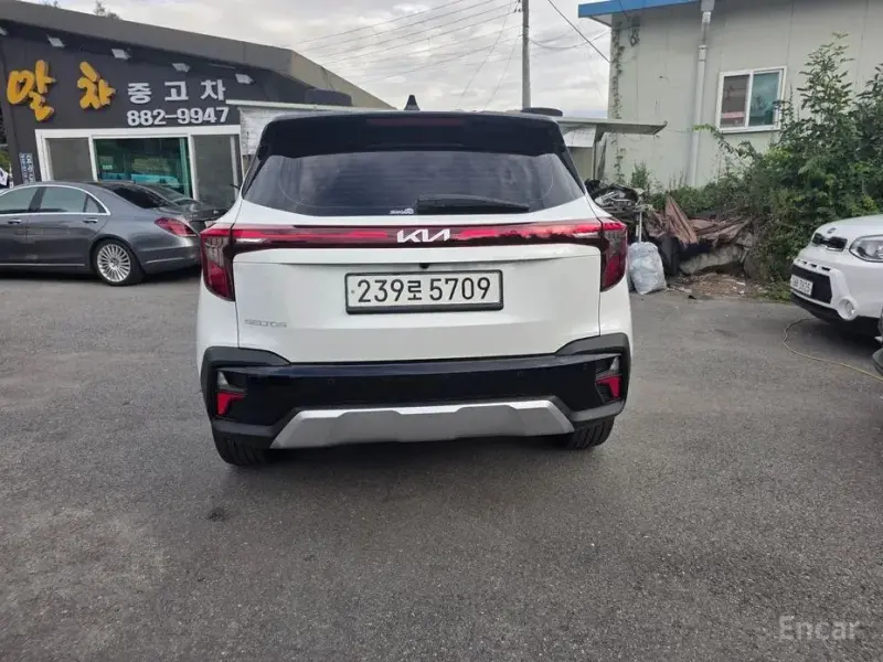 2023 Kia Seltos с пробегом 56 720 км