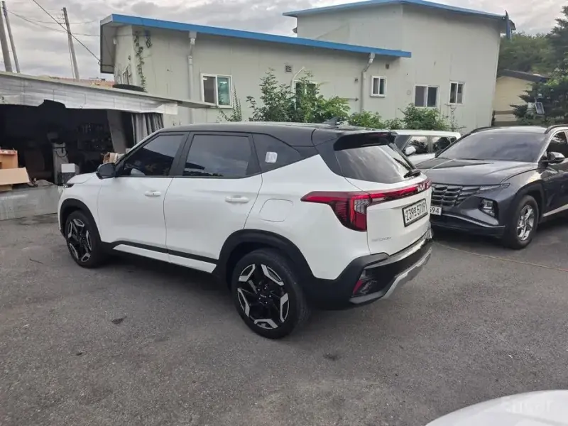2023 Kia Seltos с пробегом 56 720 км