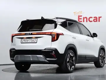 2024 Kia Seltos с пробегом 9 897 км