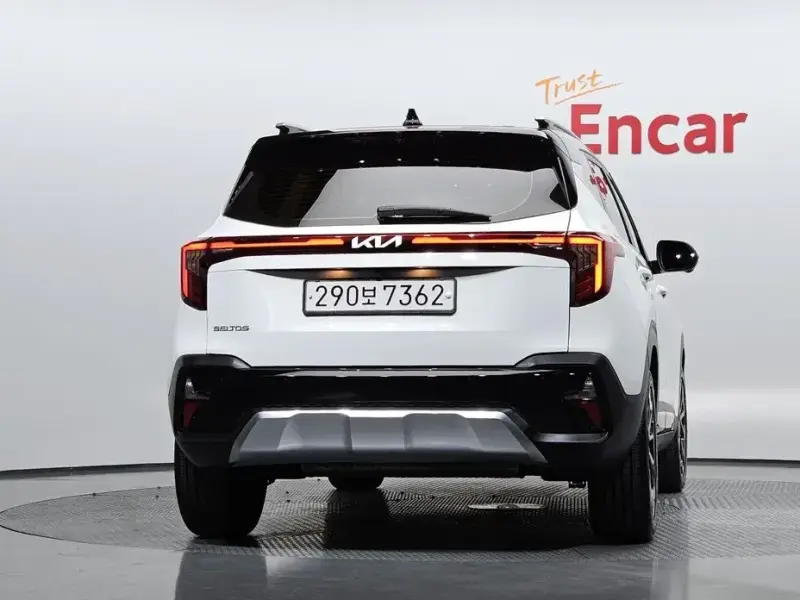 2024 Kia Seltos с пробегом 9 897 км