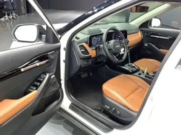 2024 Kia Seltos с пробегом 9 897 км