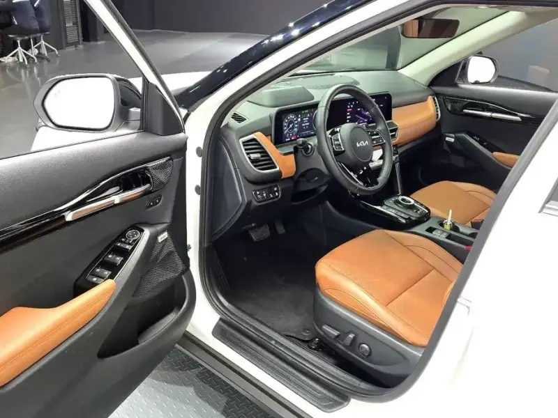 2024 Kia Seltos с пробегом 9 897 км