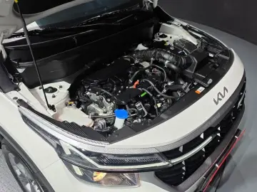 2024 Kia Seltos с пробегом 29 284 км