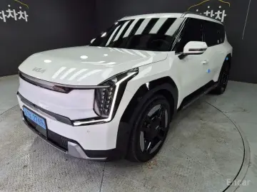 2023 Kia EV9 с пробегом 79 366 км