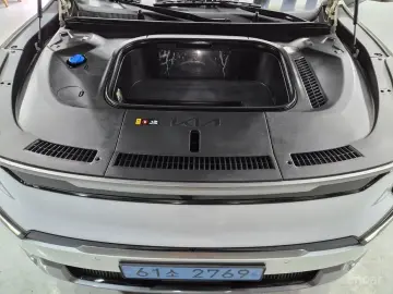 2023 Kia EV9 с пробегом 79 366 км