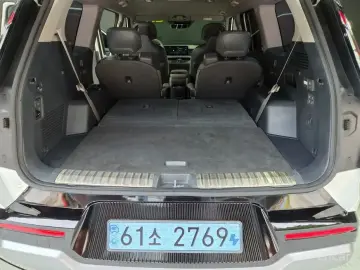 2023 Kia EV9 с пробегом 79 366 км