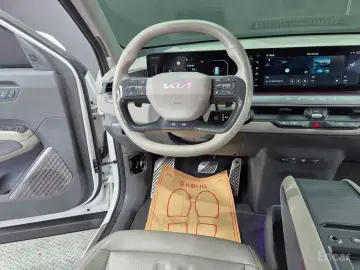 2023 Kia EV9 с пробегом 79 366 км