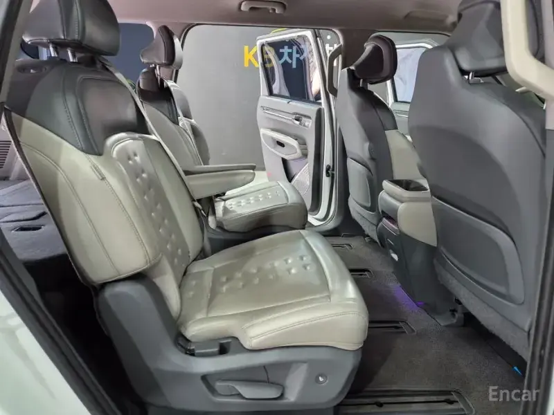 2023 Kia EV9 с пробегом 79 366 км
