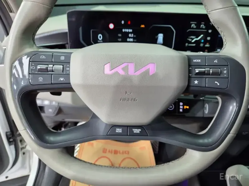 2023 Kia EV9 с пробегом 79 366 км