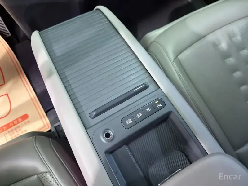 2023 Kia EV9 с пробегом 79 366 км