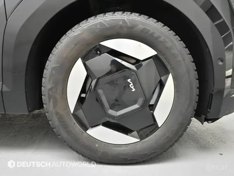2023 Kia EV9 с пробегом 92 644 км