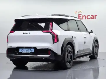 2023 Kia EV9 с пробегом 56 226 км