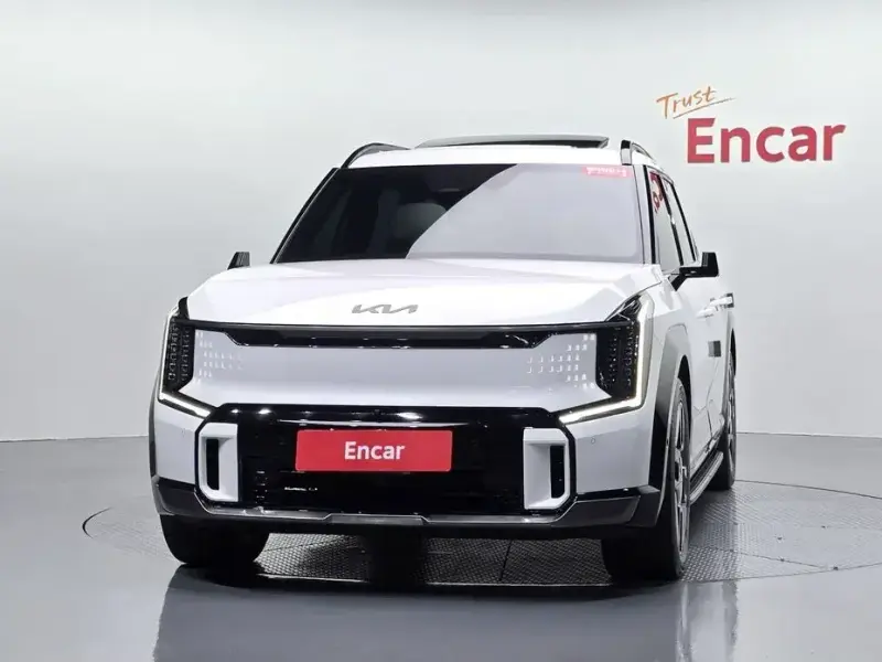 2023 Kia EV9 с пробегом 56 226 км
