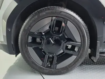 2023 Kia EV9 с пробегом 56 226 км