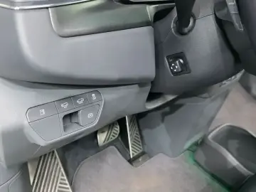 2023 Kia EV9 с пробегом 56 226 км