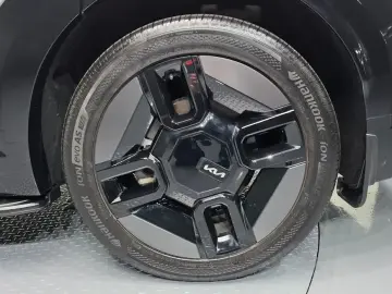 2023 Kia EV9 с пробегом 56 226 км