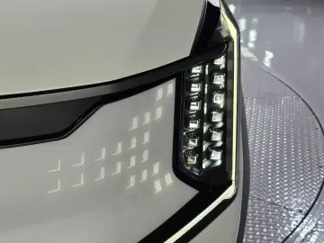 2023 Kia EV9 с пробегом 56 226 км