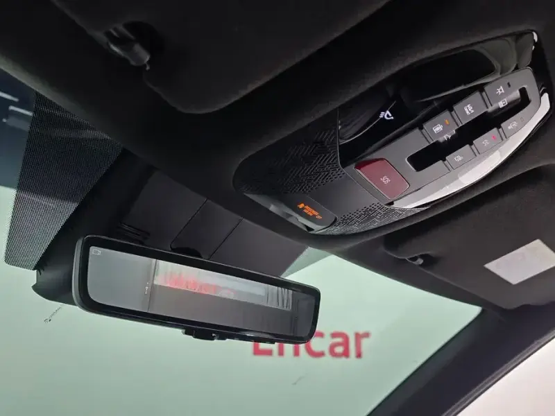 2023 Kia EV9 с пробегом 56 226 км